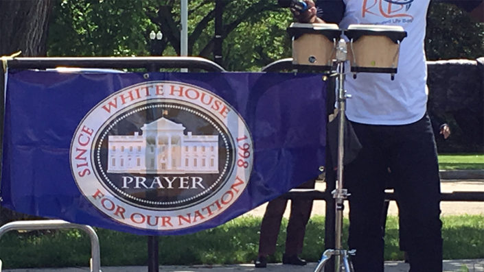 HNW_PrayWhtHse_13